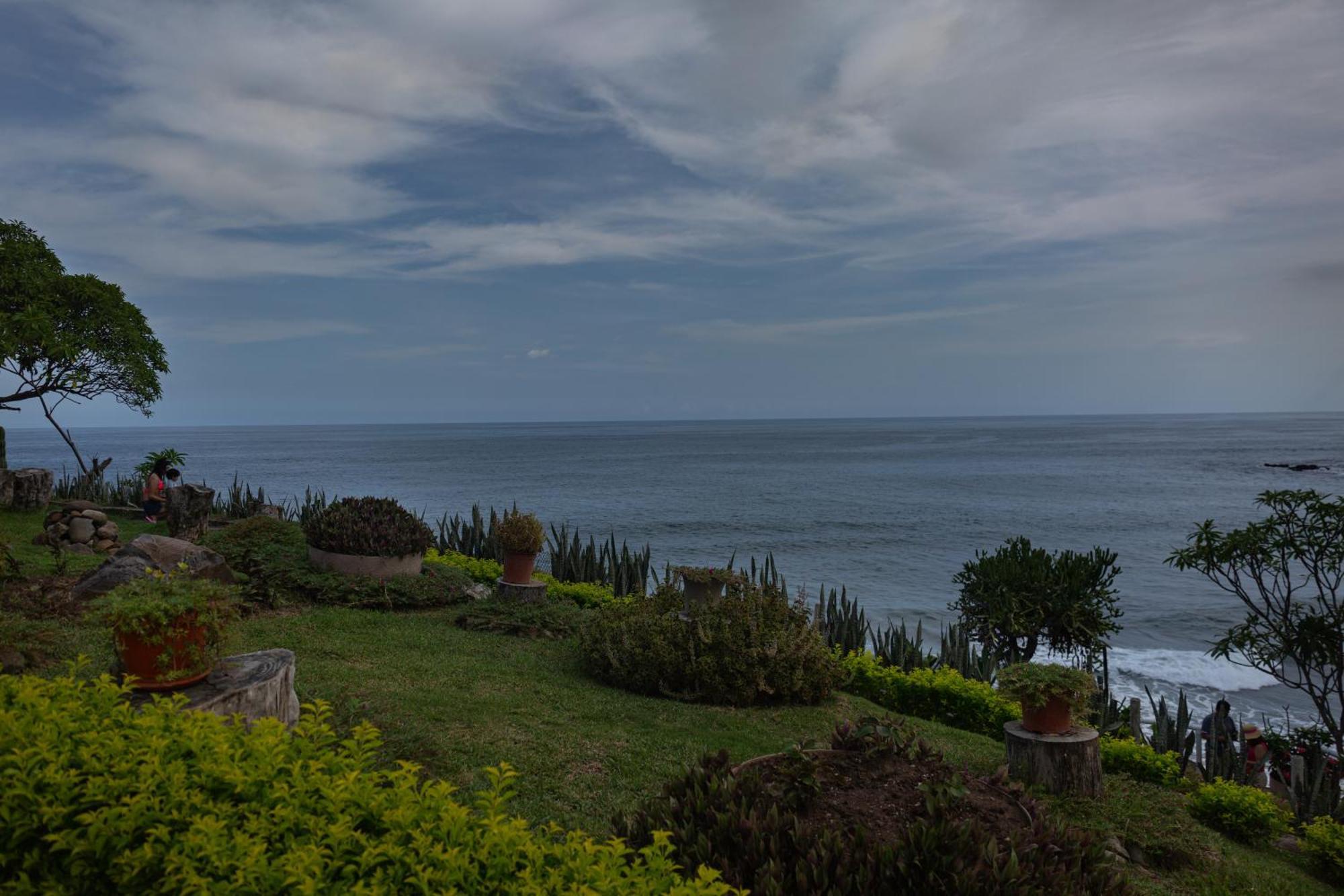 Atami Escape Resort Ла Либертад Екстериор снимка